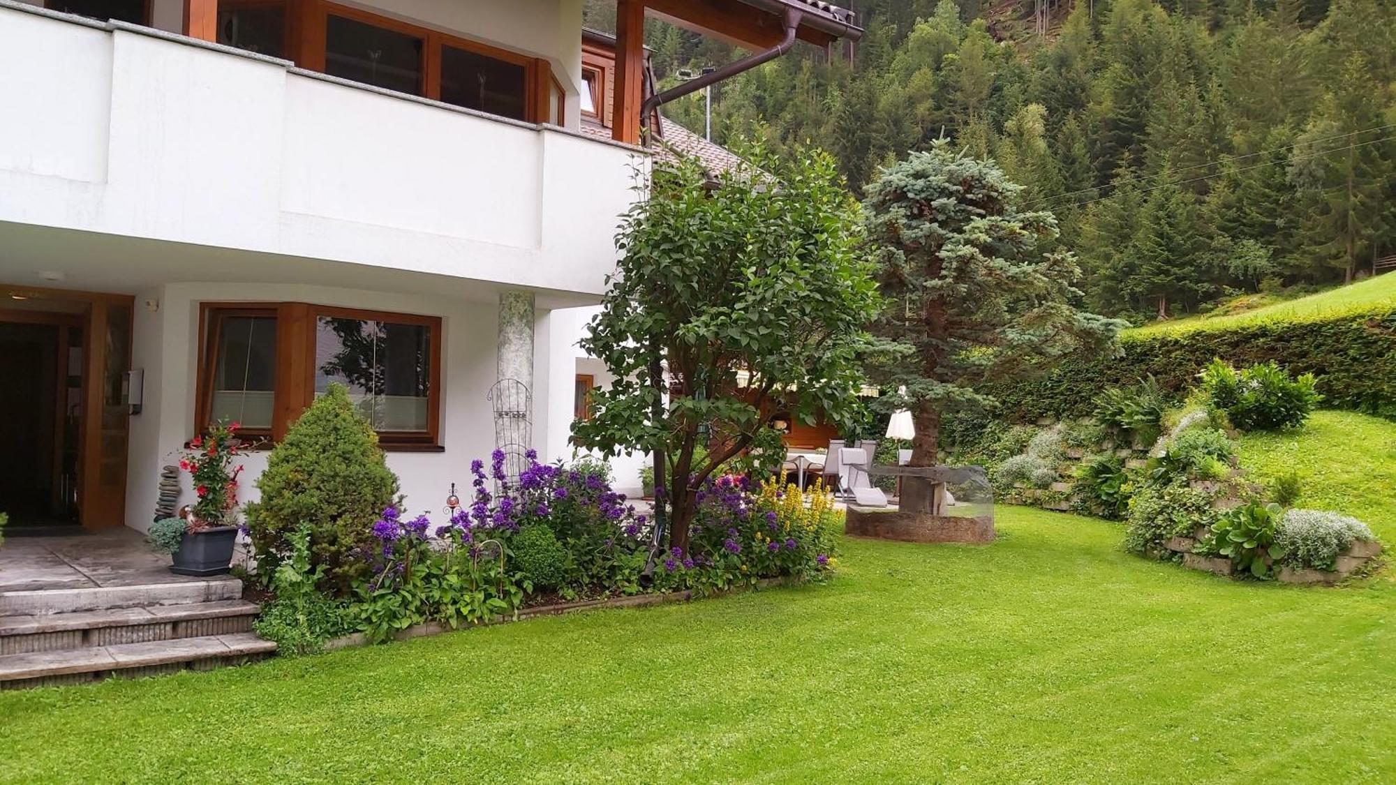 Haus Gfall Kaunertal Exterior photo